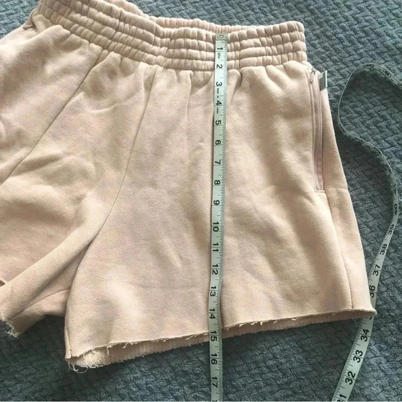 Good American the high waist sweat short blush pink size small - Picture 11 of 12